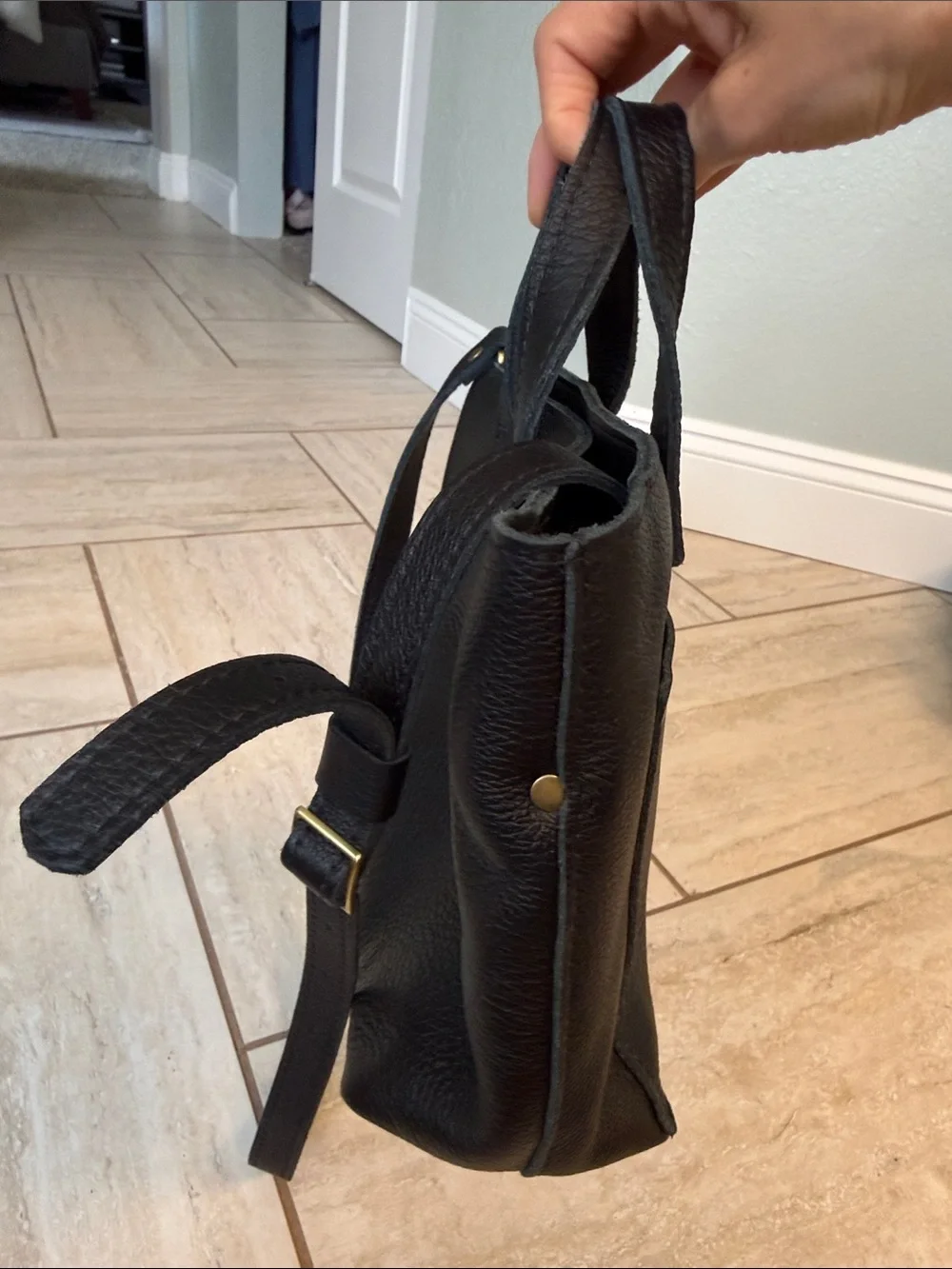 Portland Leather Goods Mini Zippered Crossbody Tote Pebbled - Picture 16 of 16